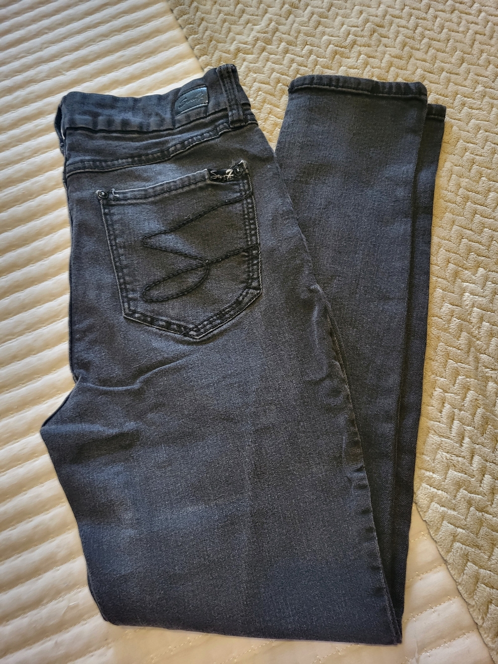 Women's Black Slim Jeans - Brand Unspecified